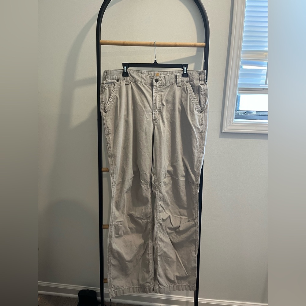 Men's Carhartt khaki cargo pants
